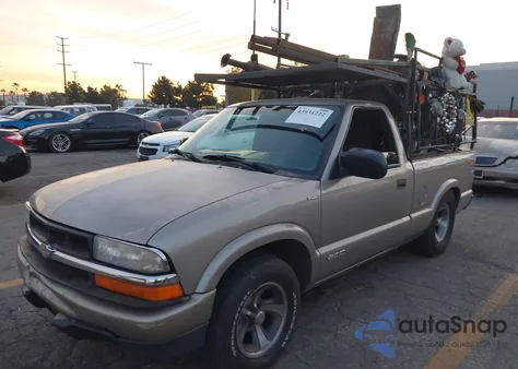 2000 Chevrolet S-10 Ls from USA, damaged, VIN 1GCCS1444Y8107057